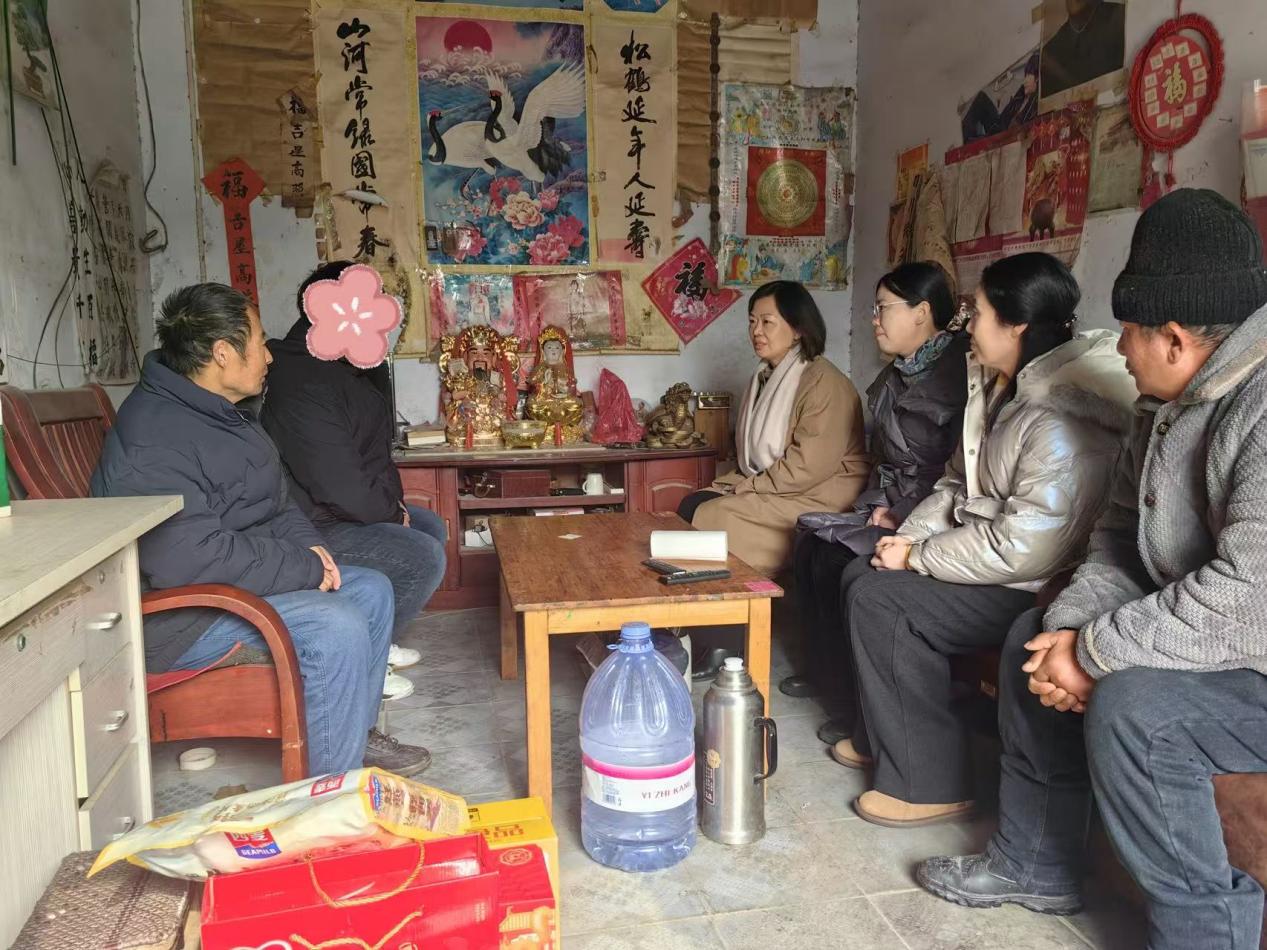 情系学子暖寒冬 家校携手助成长——经管学院开展寒假家访工作